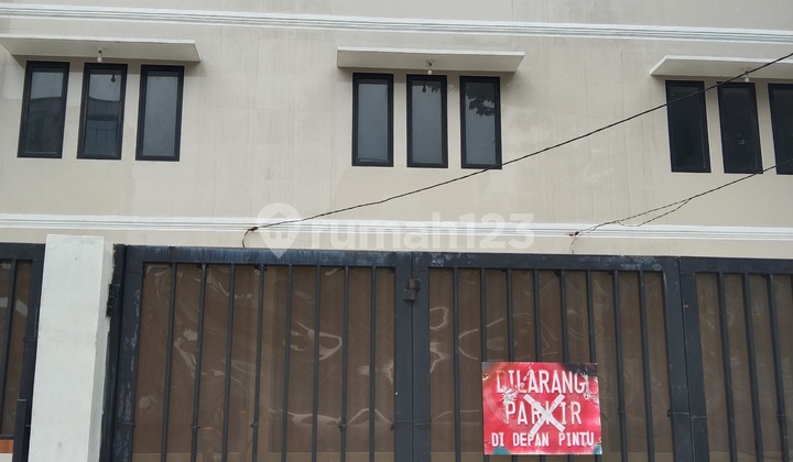 Ruko 3,5 Lantai ( 3 Unit bisa Gandeng), Mampang Prapatan, Jaksel