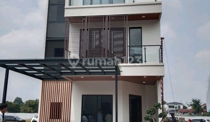 Rumah Baru 3 Lantai + Rooftop, LT 105 / LB 198, Cilandak, Jakarta Selatan