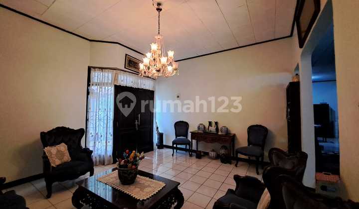 Jual Cepat , Rumah Lama Lt 260 / Lb 220 ,Dlm Komplek, Jl. Hankam Pondok Gede Jual Cepat , Rumah Lama Lt 260 / Lb 220 ,Dlm Komplek, Jl. Hankam Pondok Gede