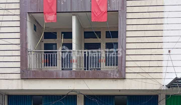 Terraced Shophouse 3.5 Floors, 9 X 17, Cireunde