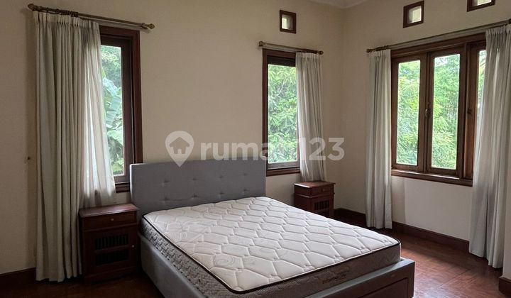Rumah 2 Lt , Garden , Furnished , Cipete 2