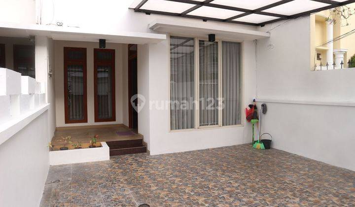 Rumah Cantik 2 Lt, Cipete 2