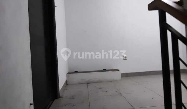 3-Storey Shop House, Under Renovation, 2 Units Can Be Combined, Pondok Gede 2