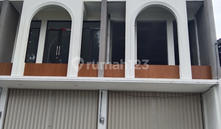 Ruko Baru 3 Lt + Rooftop , Area Jagakarsa