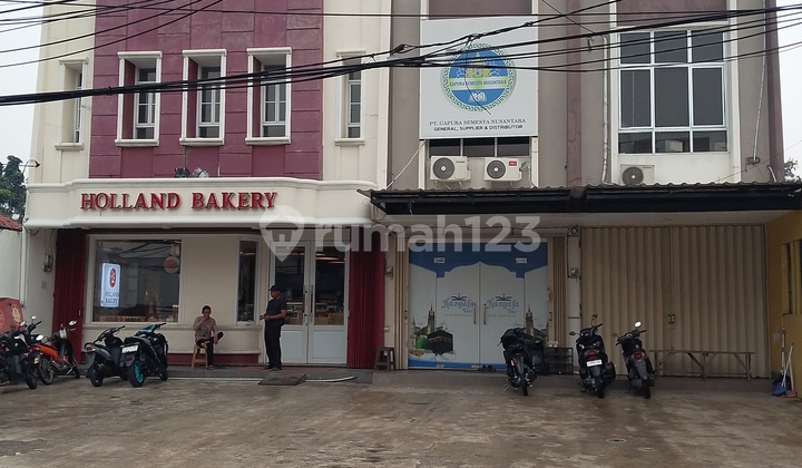 Good Building 2 Floors, Busy Traffic, Jagakarsa Area Good Building 2 Floors, Busy Traffic, Jagakarsa Area