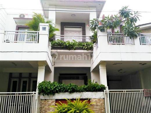 Dijual Rumah Mewah 2 Lantai Murah di Galaxy Bekasi Selatan  1