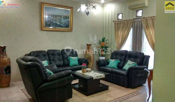 Rumah Semi Furnished di Jalan Utama Pondok Hijau Permai di Bekasi Timur dekat Stasiun LRT 2