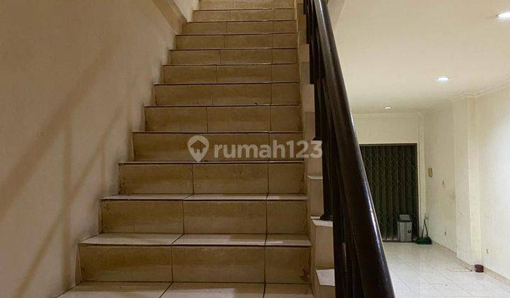 Ruko 3 Lantai di Mutiara Taman Palem, Jakarta Barat 2