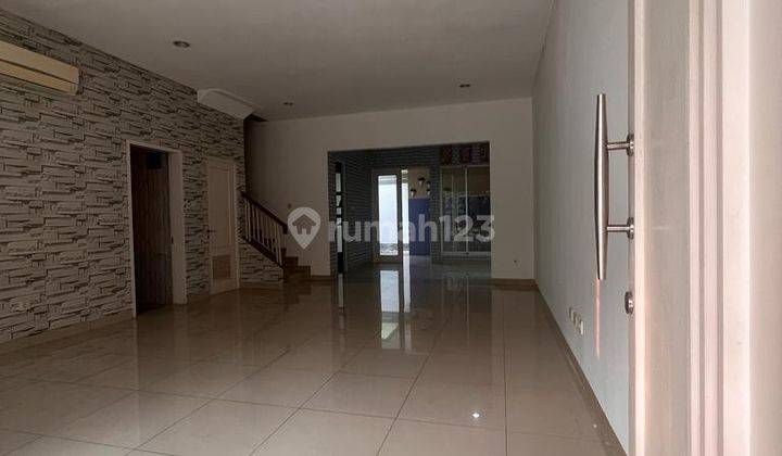 Rumah 2 Lantai Semi Furnished di BSD Residence One, Tangerang 1