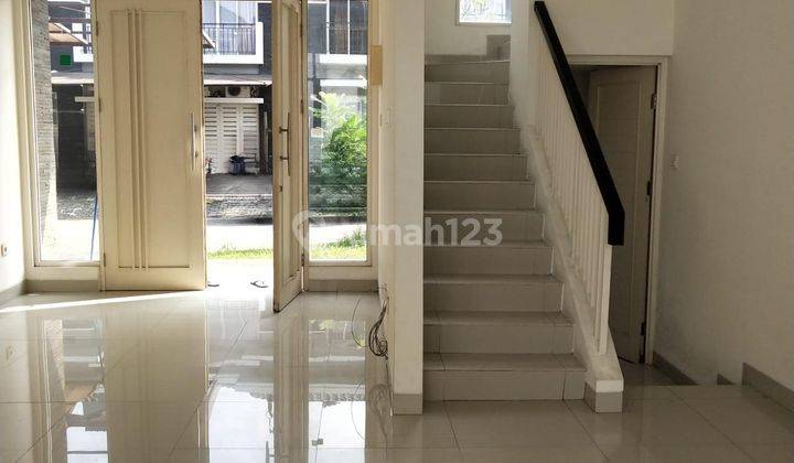 Rumah 2 Lantai Unfurnished SHM di BSD Residence One, Tangerang 1