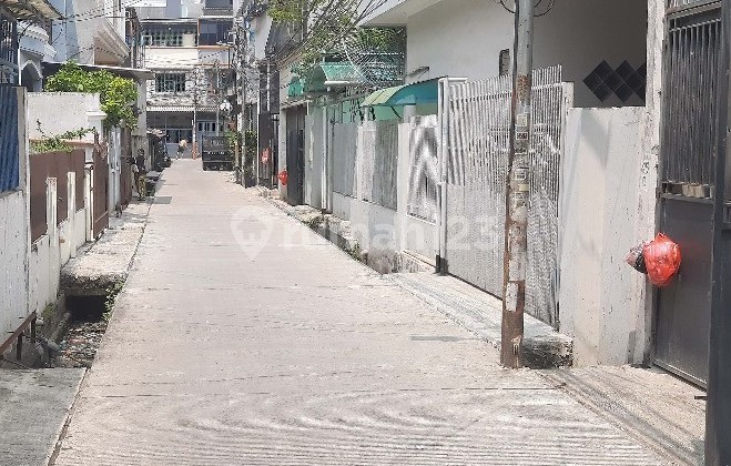 Rumah 3,5 Lantai SHM di Jelambar, Jakarta Barat