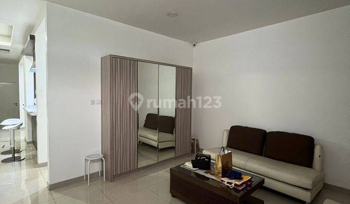 Rumah 2 Lantai Bagus Semi Furnished di Penjaringan, Jakarta Utara 2