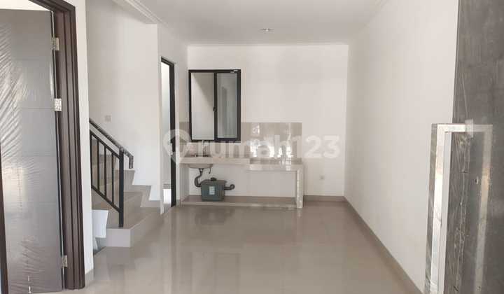 Disewa Rumah Pik 2 Uk 8x12,5 2