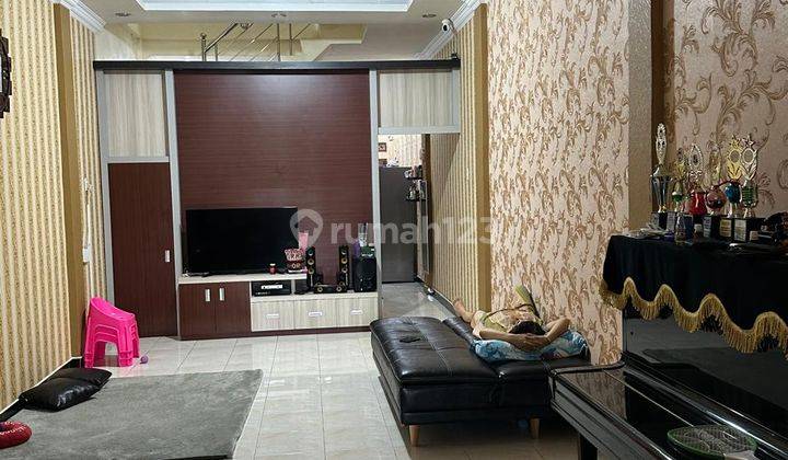 Rumah 3 Lantai Bagus SHM Semi Furnished Murah Dijual Cepat di Jl. TB Simatupang dekat Pajak Parluasan Pematangsiantar 2