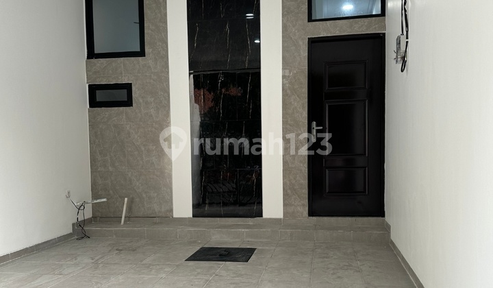 Di Jual Rumah Brand New Di Dukuh Barat,tanjung Duren-jakbar 2