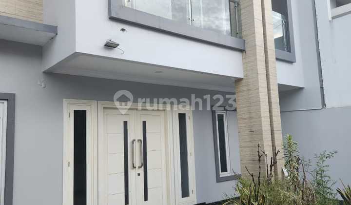 Di Jual Cepat Rumah Mewah Minimalis Rooftop Di Taman Surya 5, Jakarta Barat