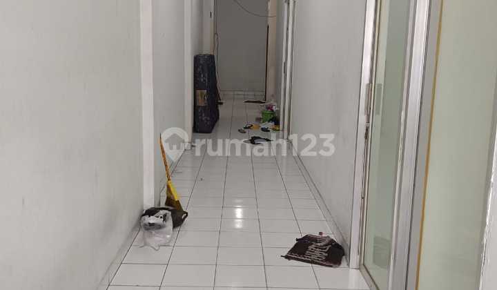 Di Jual Ruko Kost2an Masih Berjalan di Pinggir Jalan Lautze - Pasar Baru