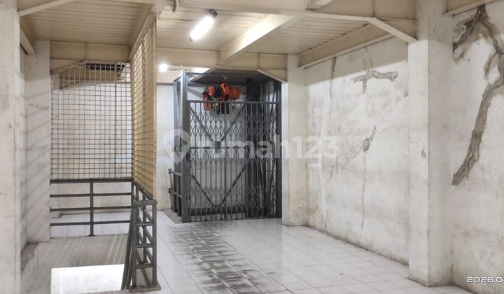 Di Jual Ruko / Gudang Include Lift Barang di Dutamas - Jakarta Barat