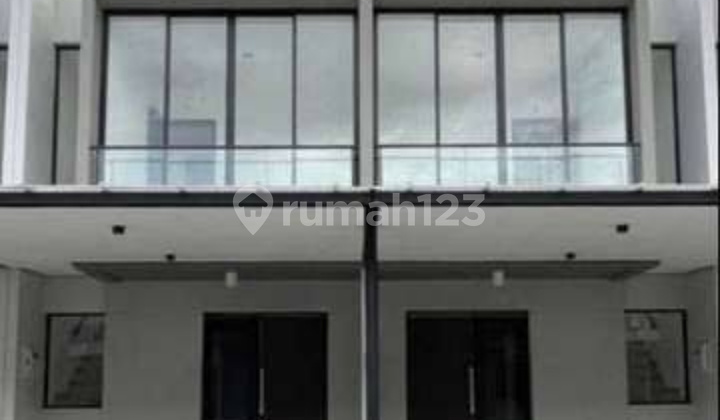 Millennial House in PIK2 Size 4.5x10 for Sale, Cheapest at 950 Million