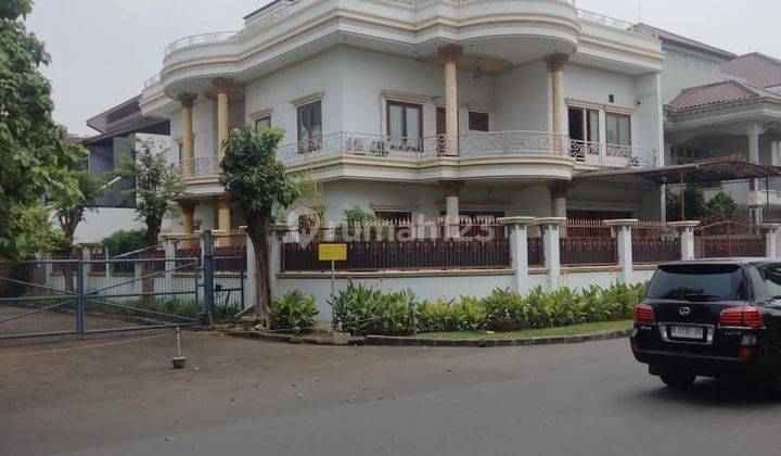 Rumah jakarta barat ,kembangan.  Hoek 2 lantai LT 565 M, SHM 1