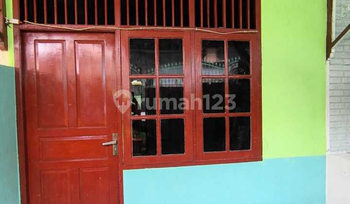 South Jakarta Jagakarsa 40.5 Meter House Near Main Road, Motorcycle Access Only. South Jakarta Jagakarsa 40.5 Meter House Near Main Road, Motorcycle Access Only.