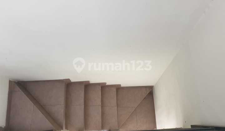 For Sale Luxury Move-in Ready House with Swimming Pool in Metland Menteng, Cakung, East Jakarta, 026 2