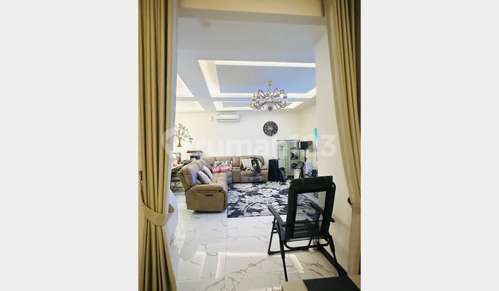 Turun Harga Drastis Jual Rumah Mewah 2 Lantai Full Furnished di Cluster Shinano, Jakarta Garden City, Cakung 034 Turun Harga Drastis Jual Rumah Mewah 2 Lantai Full Furnished di Cluster Shinano, Jakarta Garden City, Cakung 034