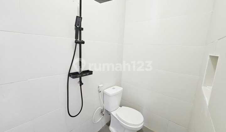 Jual Rumah Murah 2 Lantai Modern Minimalis Hanya 1 M-an Di Kawasan Harapan Indah 007 2