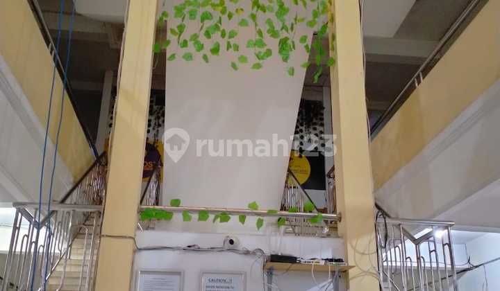 Selling Active Boarding House with 66 Rooms Selling Active Boarding House with 66 Rooms