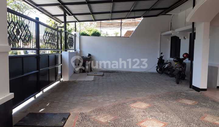 House Living Room Rental Loss 2