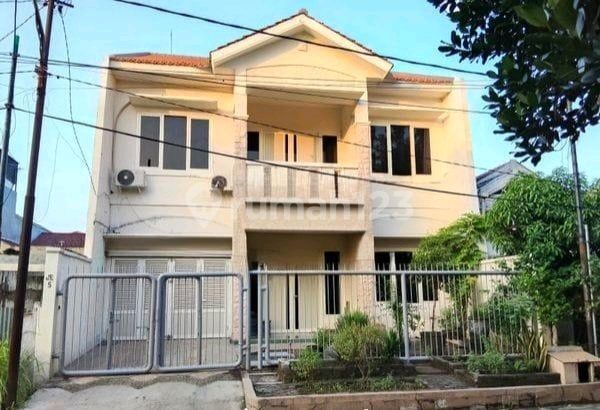 Jual Sewa Dekat Petra Ubaya Jemur 1