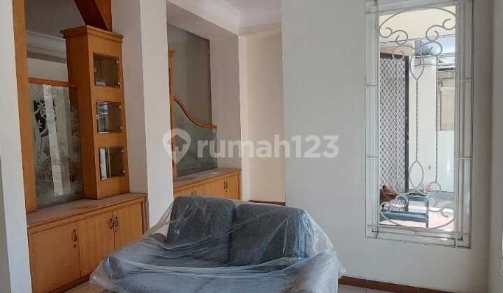 For Rent Fully Furnished 4-Room For Rent Fully Furnished 4-Room