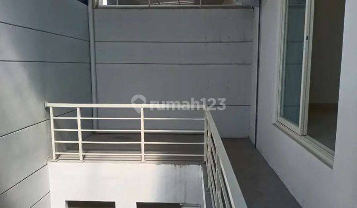 Dijual Rumah Siap Huni Greenville - Babatan Pantai
Surabaya Timur 2