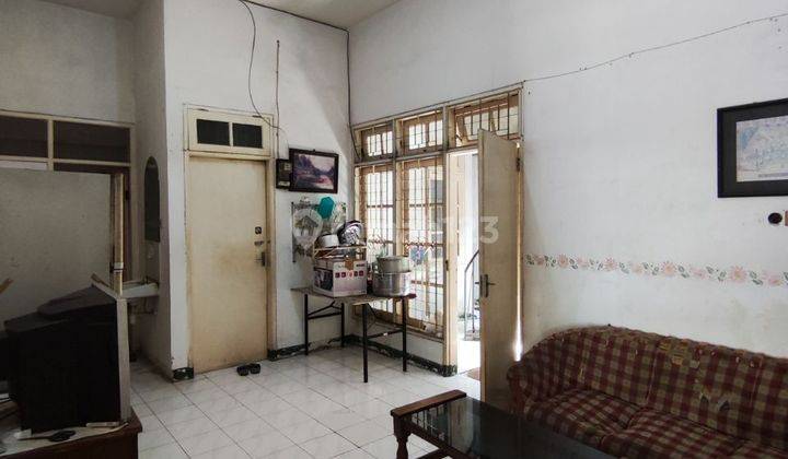 Dijual rumah kost aktif Siwalankerto dekat kampus Petra
 2