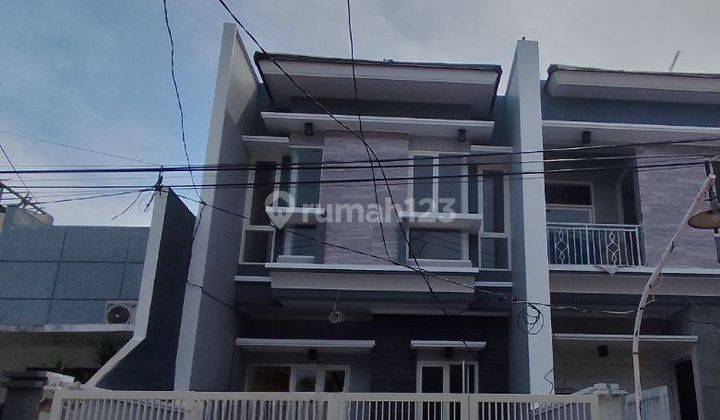 DiJual Rumah Baru Mulyosari Dekat Pakuwon City 1