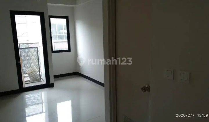 Dijual Apartemen Amega Crown Residence Dekat Merr 1