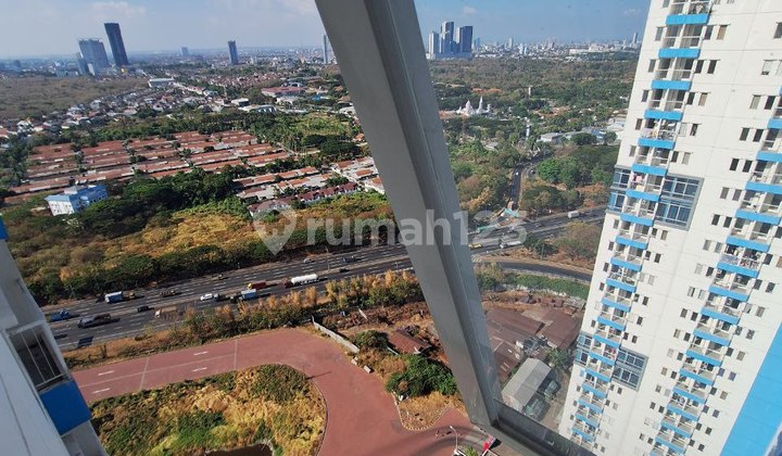 Cheap apartment for rent in Puncak CBD, West Surabaya.