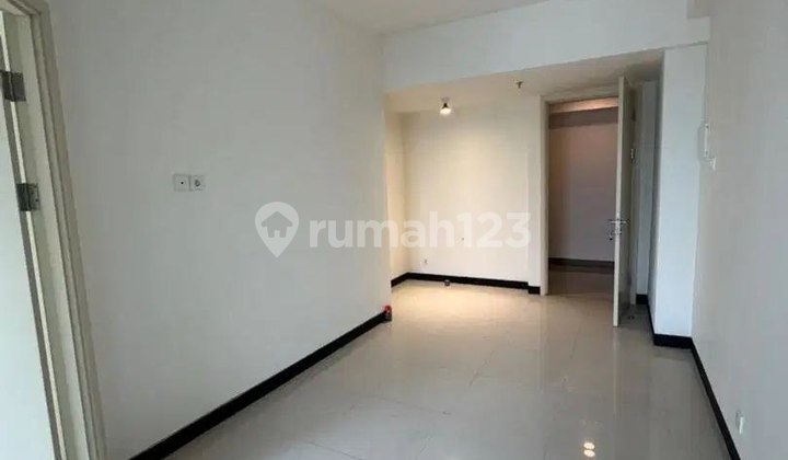 Quick Sale Amor Apartment, Directly opposite mall, Near ITS.