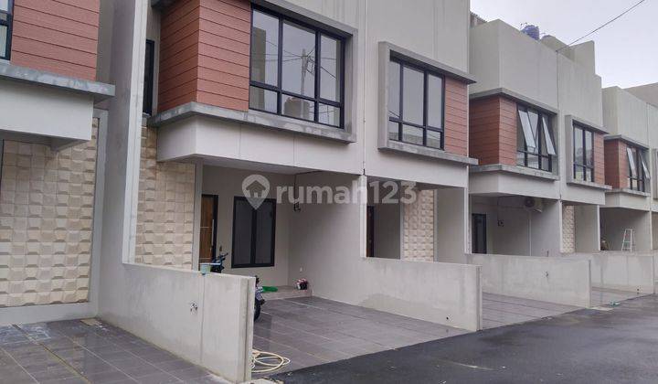 Rumah Ready siap huni Cawang Dewi Sartika 1