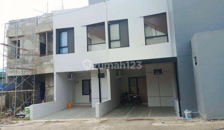 Rumah 2 Lantai Murah Cijantung 1