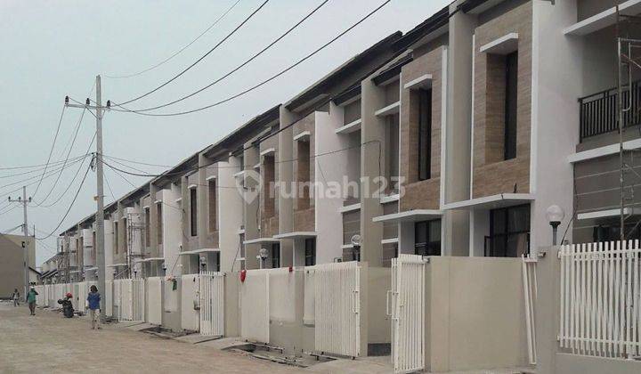 Rumah 2 lt 3kt 2km Rumah Baru 2