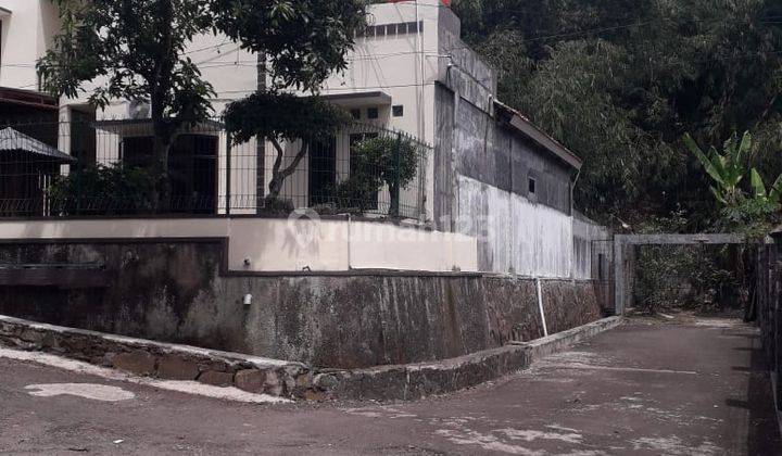 Rumah Besar Hook di Komplek Daerah Sasak Batu Cimenyan 2