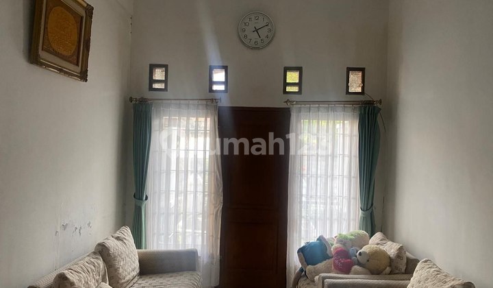 Rumah Bagus Unfurnished SHM Antapani, Bandung 2