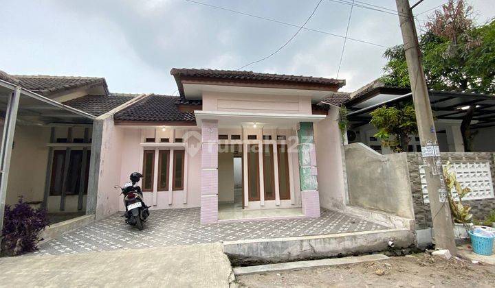 Rumah di Komplek Ciwastra Mekarjaya Luas Tanah 105 1