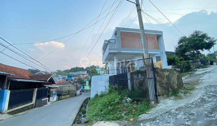 Rumah Siap Huni 2 Lantai di Cikadut Bandung  1