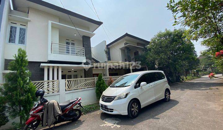  Rumah 2 Lantai Full Furnished di Komplek Daerah Margacinta 2