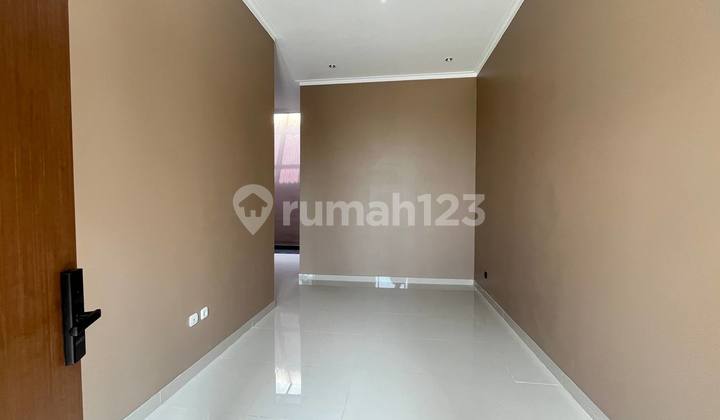 Rumah Bagus Unfurnished SHM Bojongsoang, Bandung 2
