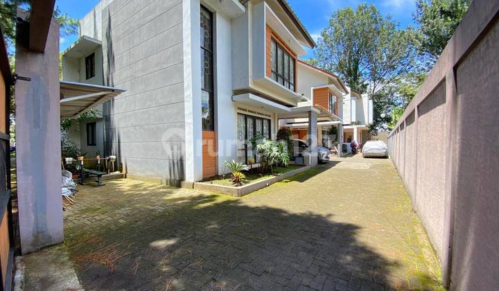 Rumah Hook Full Furnished SHM, di Lembang 2