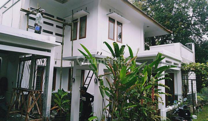 Rumah Luas Terawat 2 Lantai di Ciwaruga Bandung 2