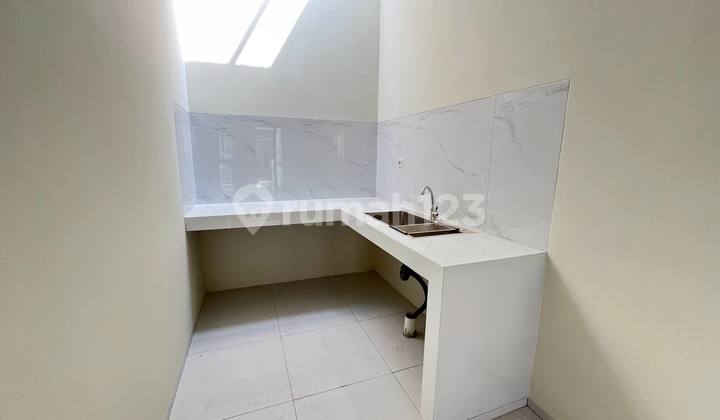 Rumah Bagus Unfurnished SHM Arcamanik, Bandung 2